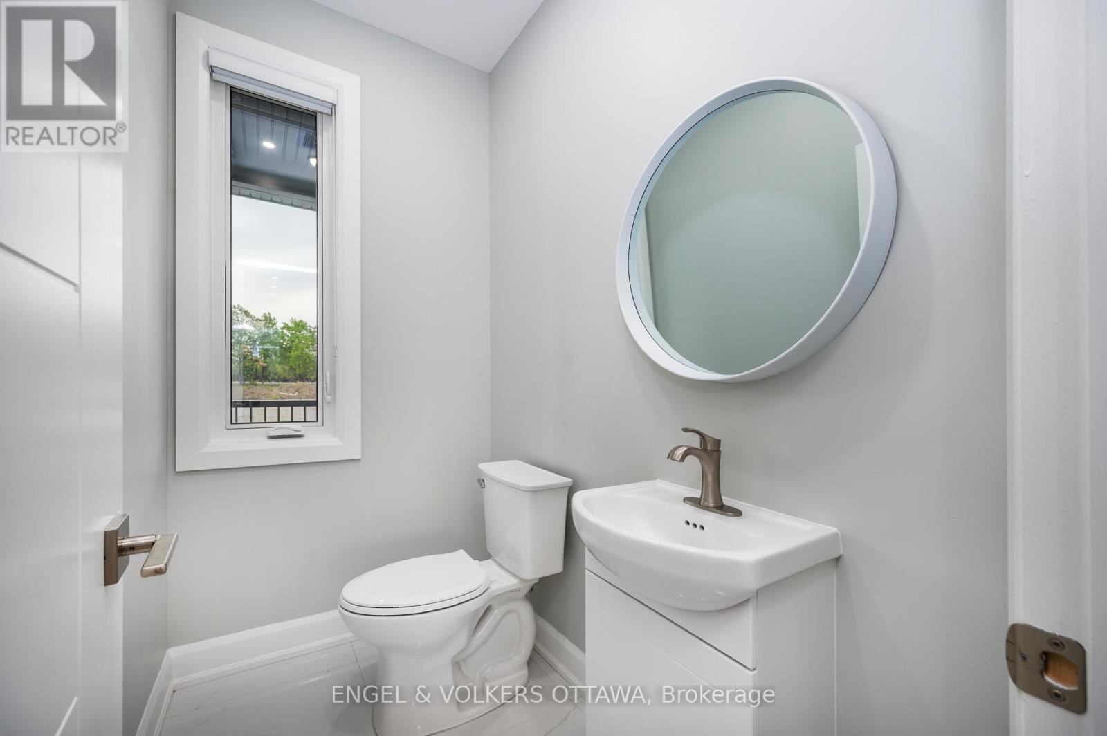 424 GINGER CRESCENT - 17