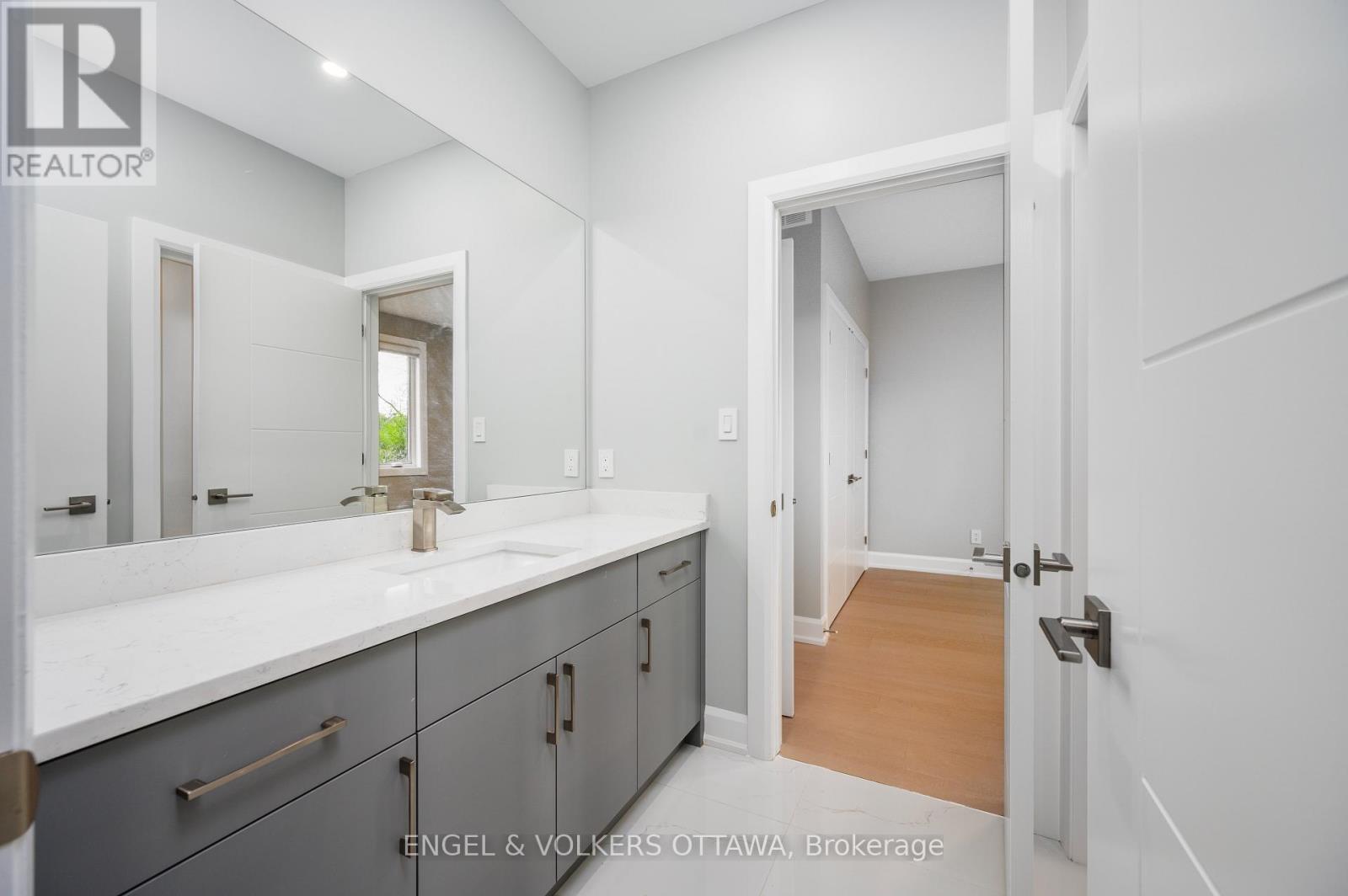 424 GINGER CRESCENT - 22