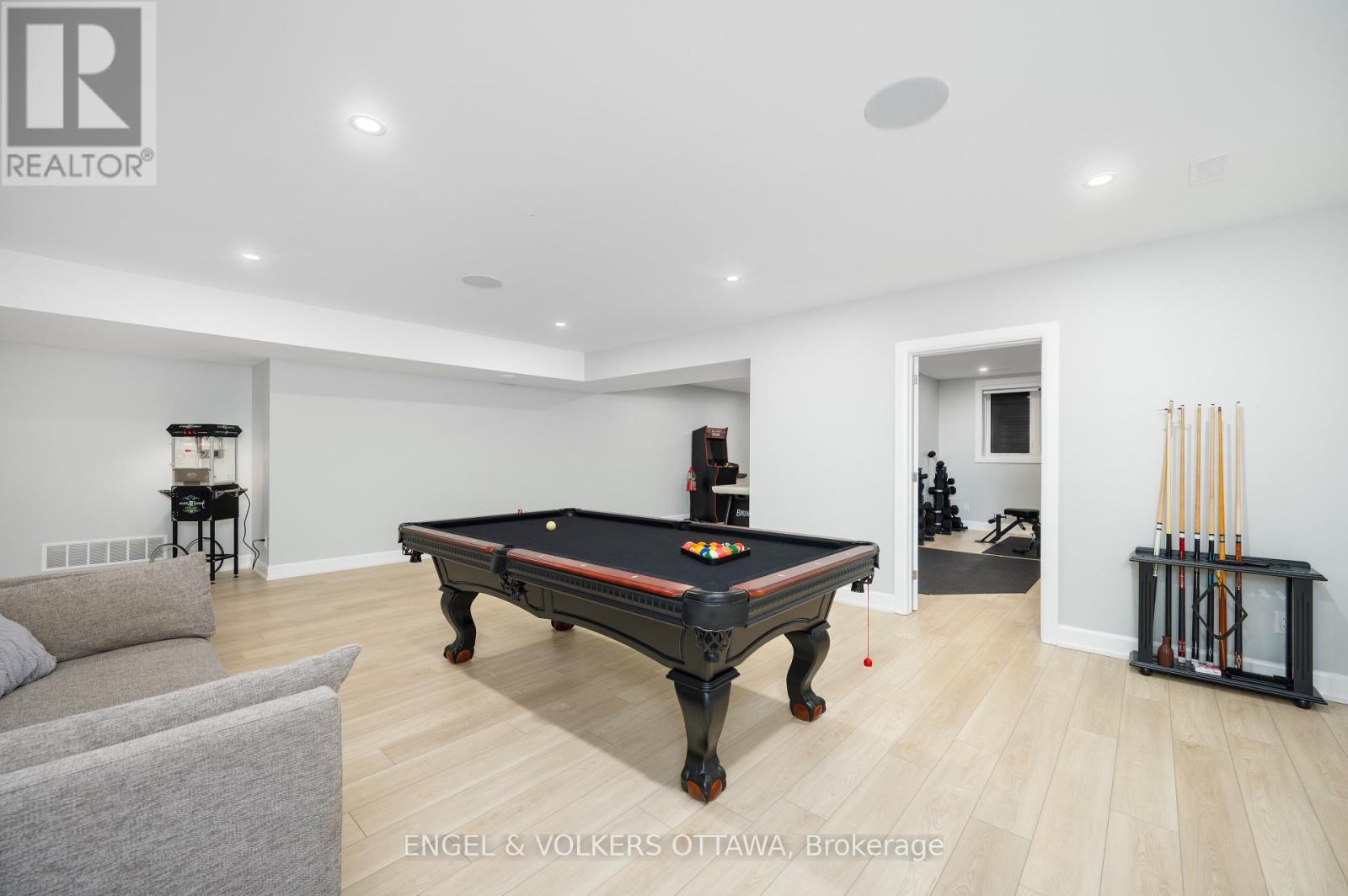 424 GINGER CRESCENT - 36