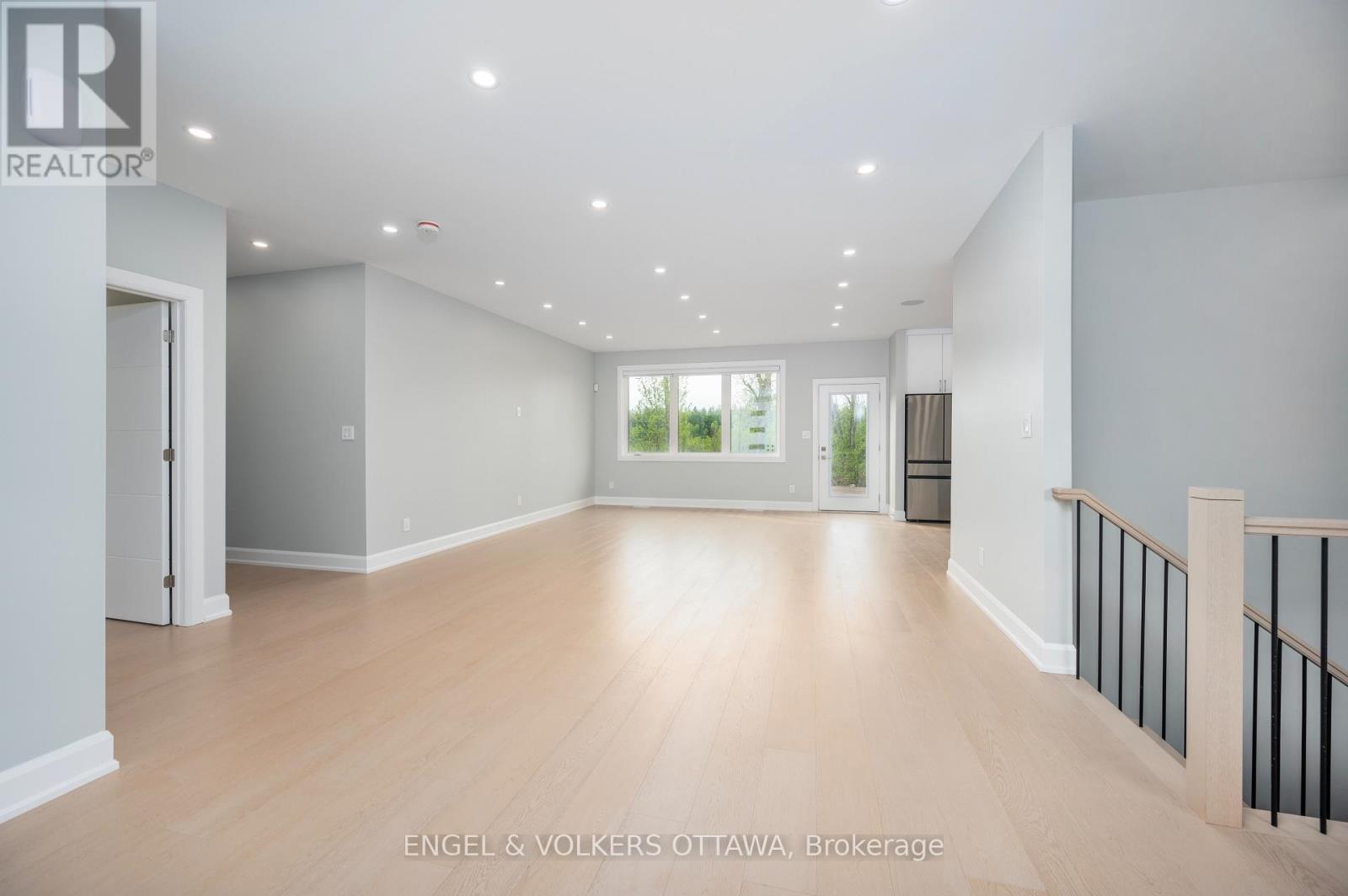 424 GINGER CRESCENT - 5