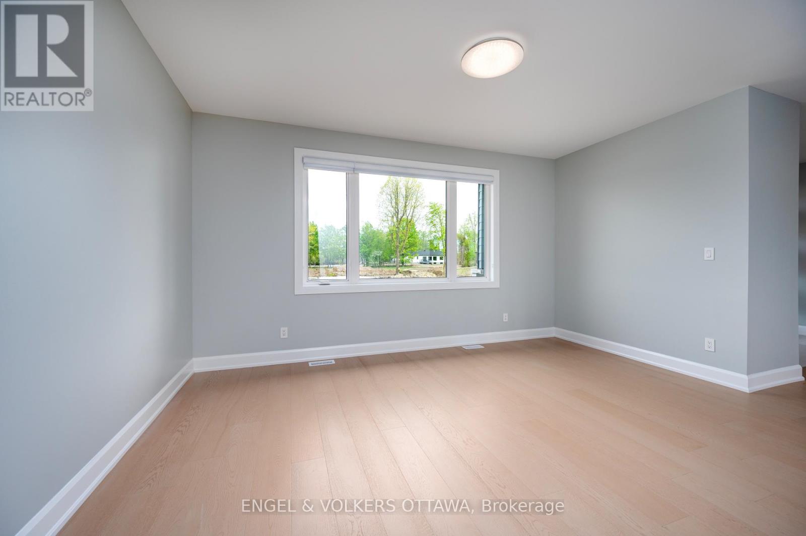 424 GINGER CRESCENT - 8