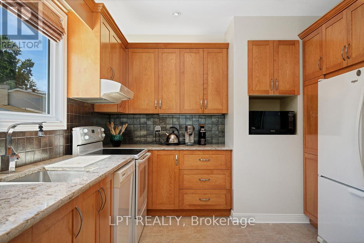 1772 DUNKIRK CRESCENT - 20