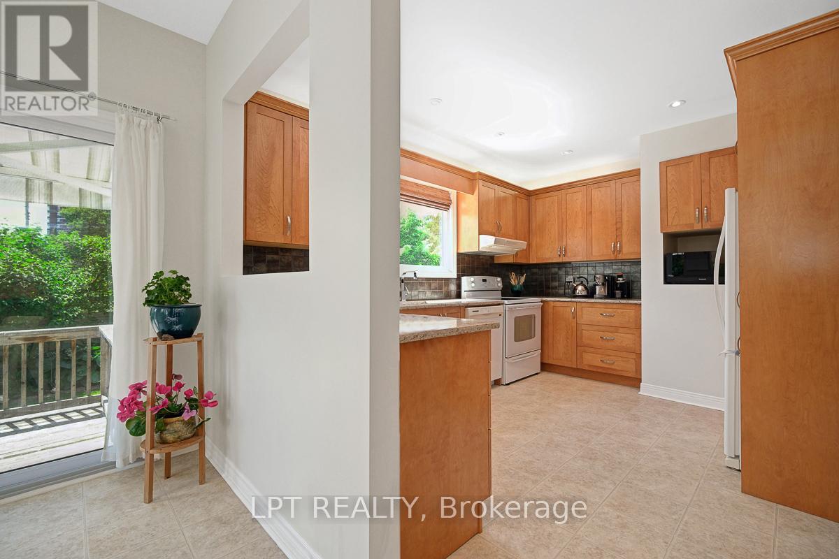 1772 DUNKIRK CRESCENT - 22