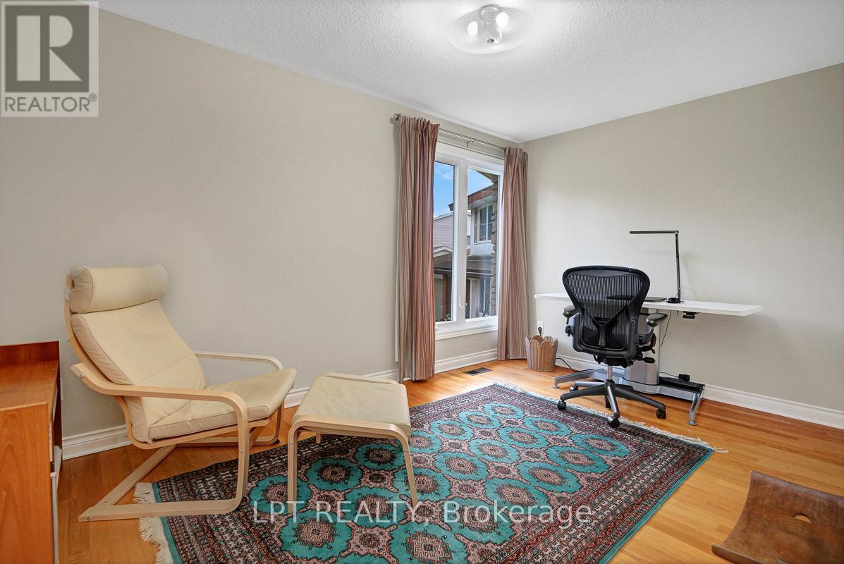 1772 DUNKIRK CRESCENT - 27