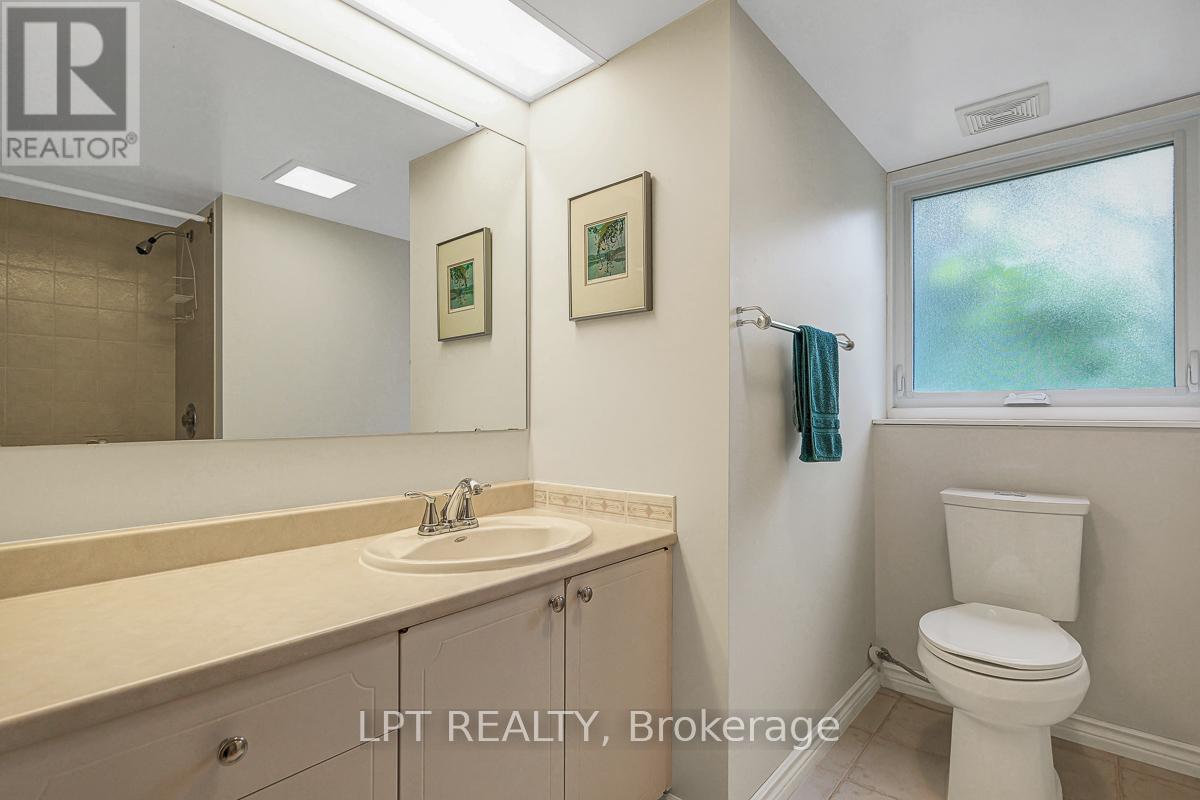 1772 DUNKIRK CRESCENT - 29