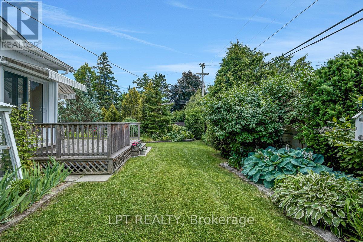 1772 DUNKIRK CRESCENT - 42