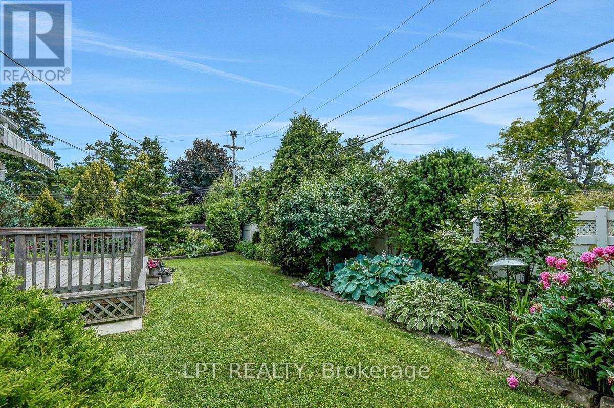 1772 DUNKIRK CRESCENT - 43