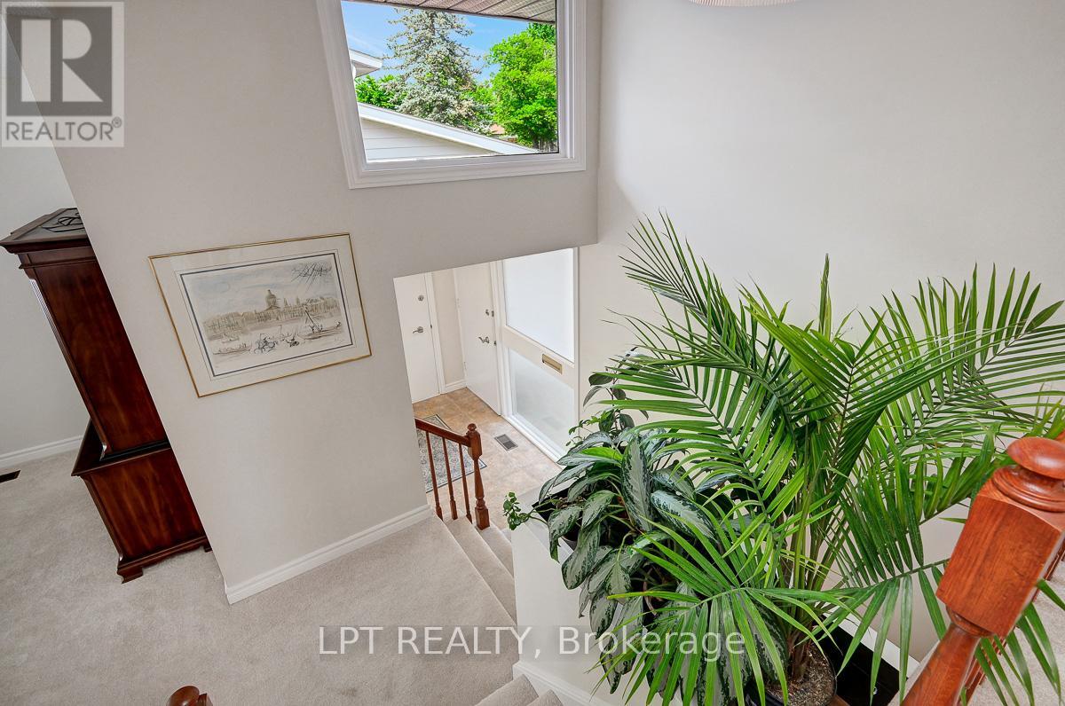 1772 DUNKIRK CRESCENT - 7