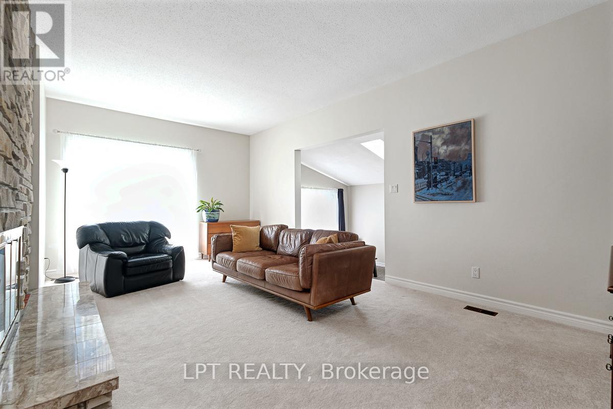 1772 DUNKIRK CRESCENT - 8