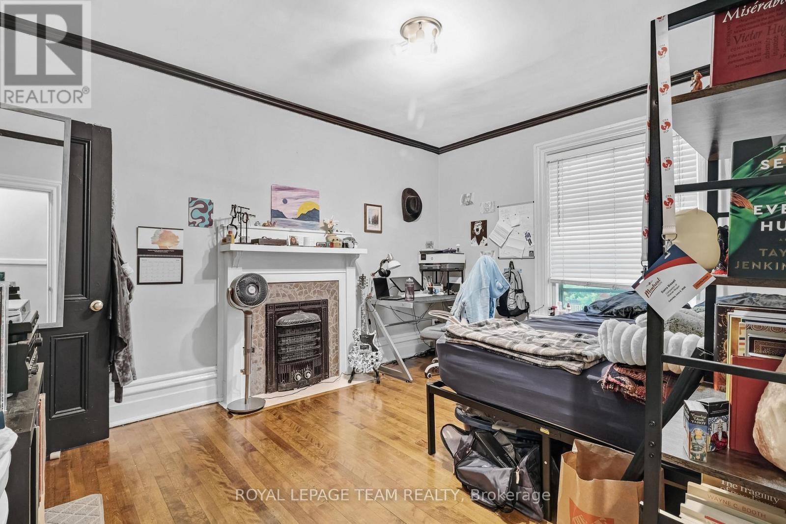44 MCLEOD STREET - 10