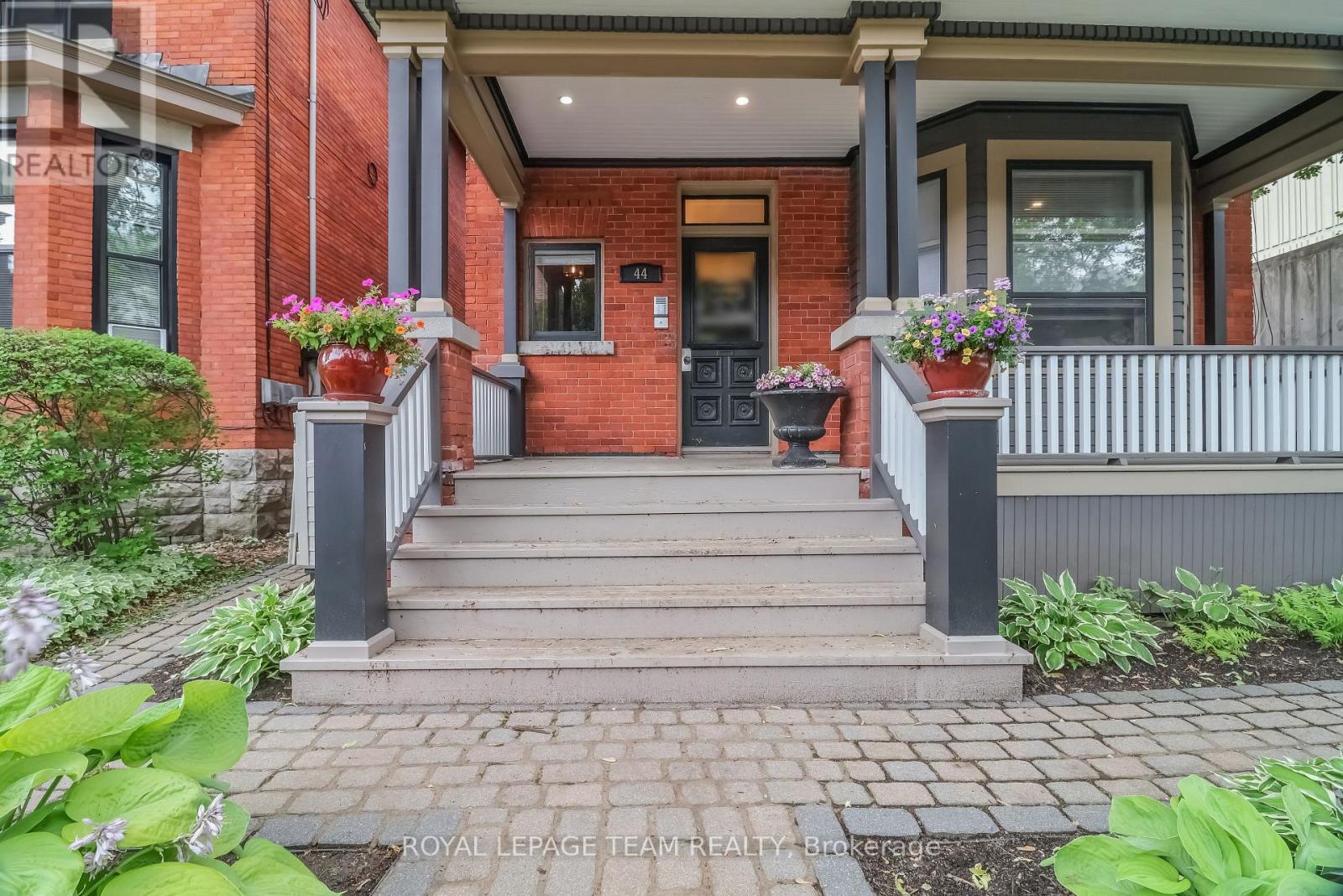 44 MCLEOD STREET - 18