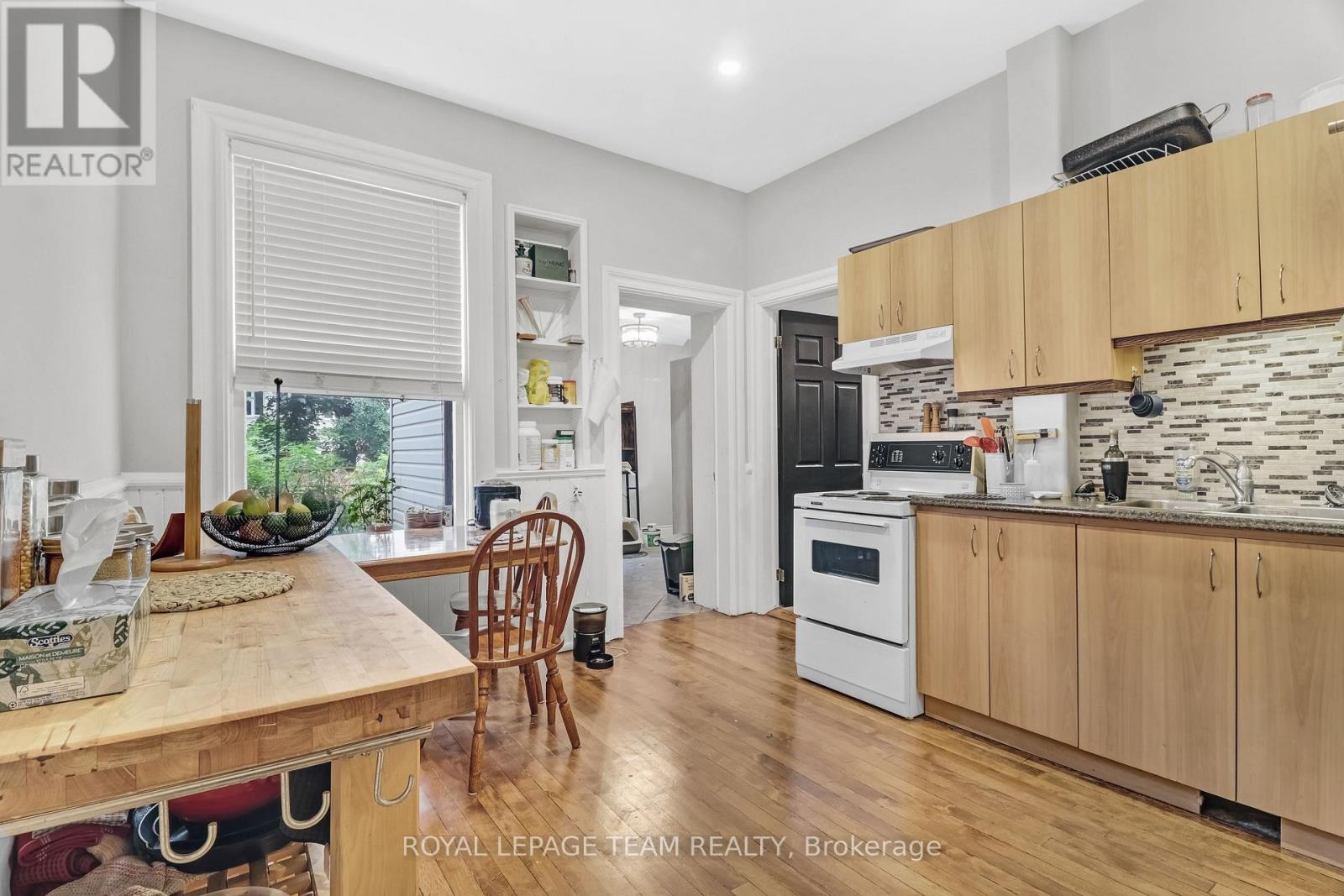 44 MCLEOD STREET - 7