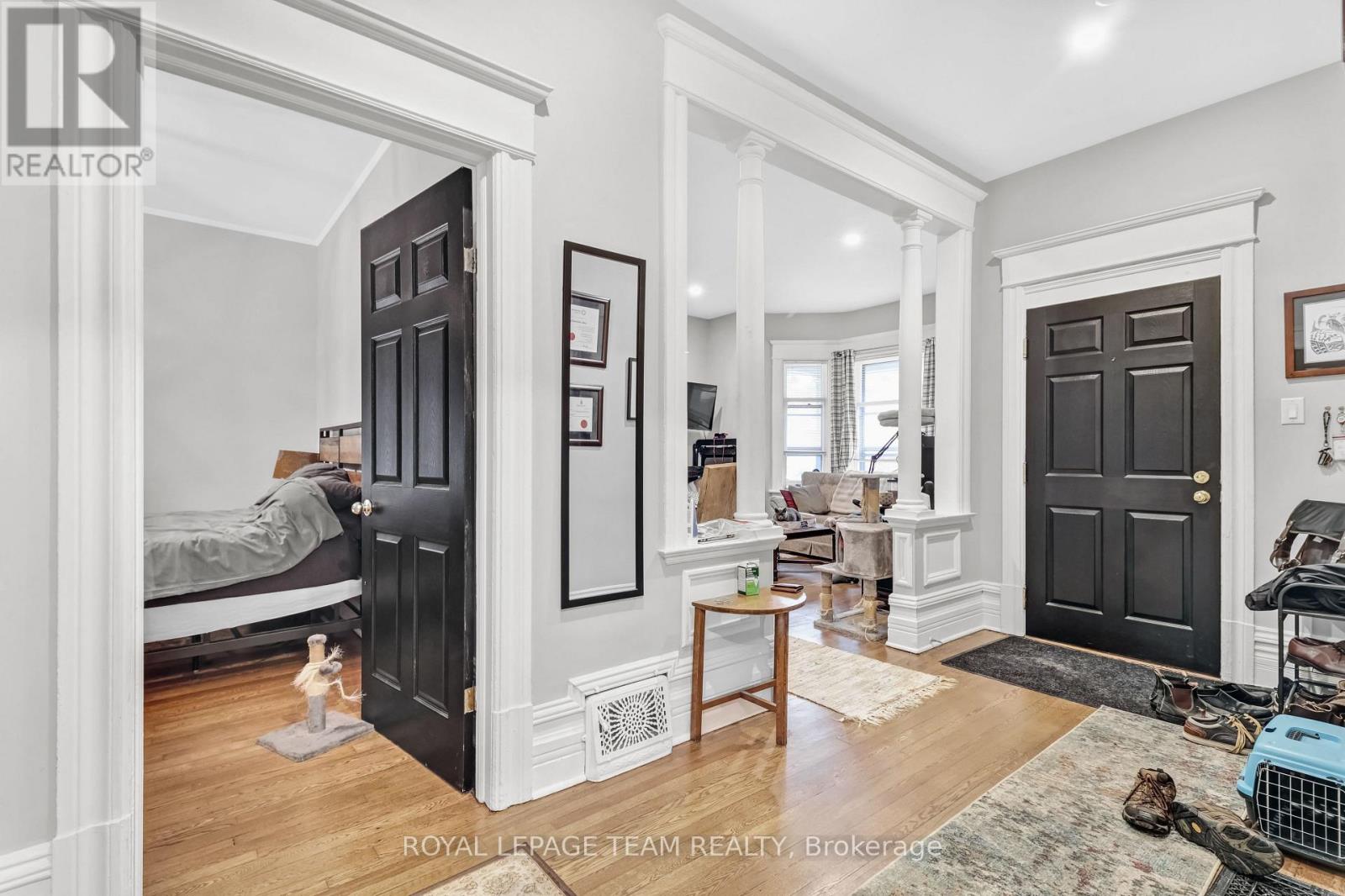 44 MCLEOD STREET - 9