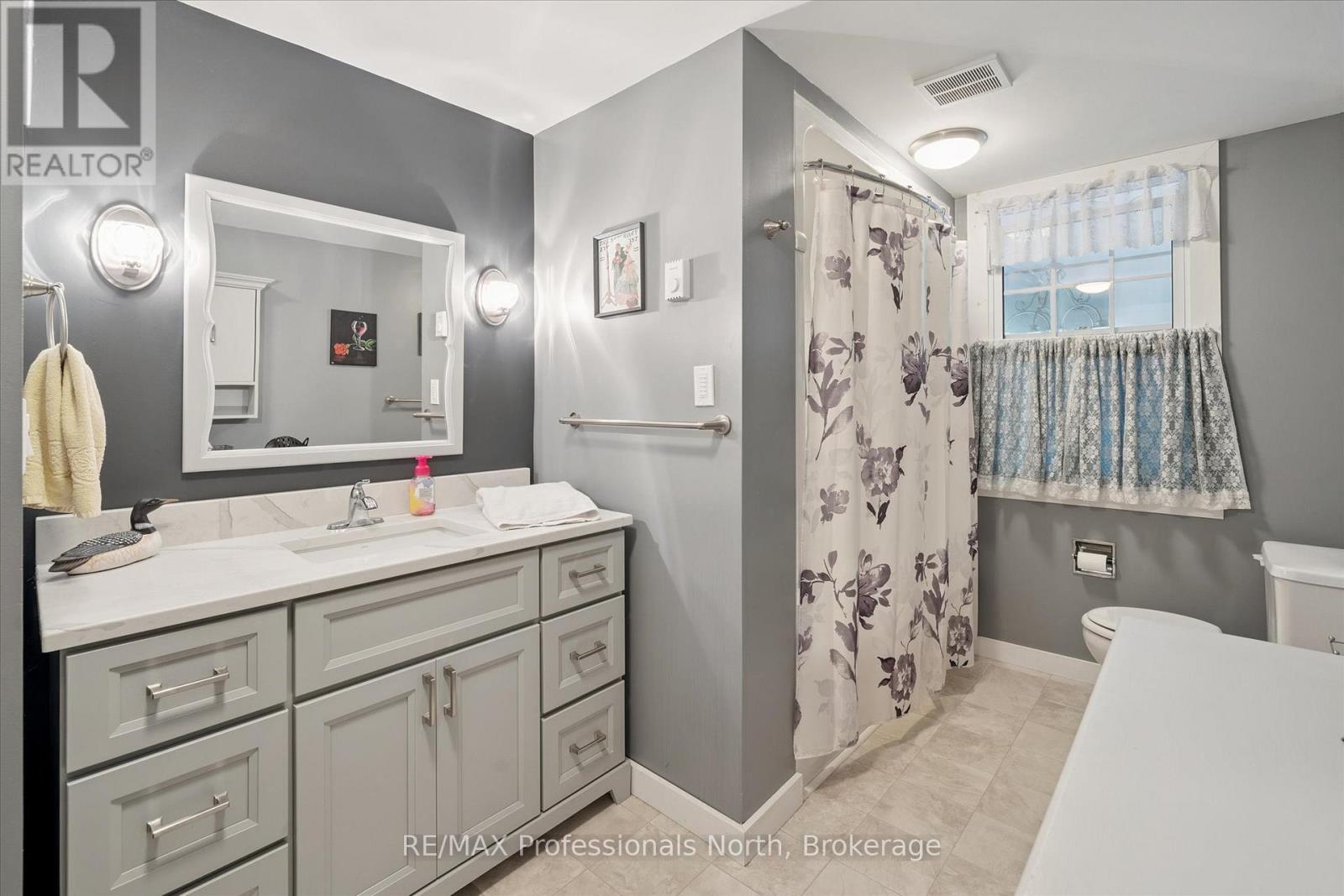 166 LAKEVIEW AVENUE - 22