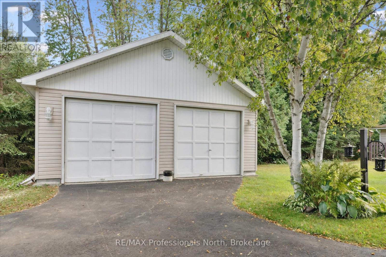 166 LAKEVIEW AVENUE - 32