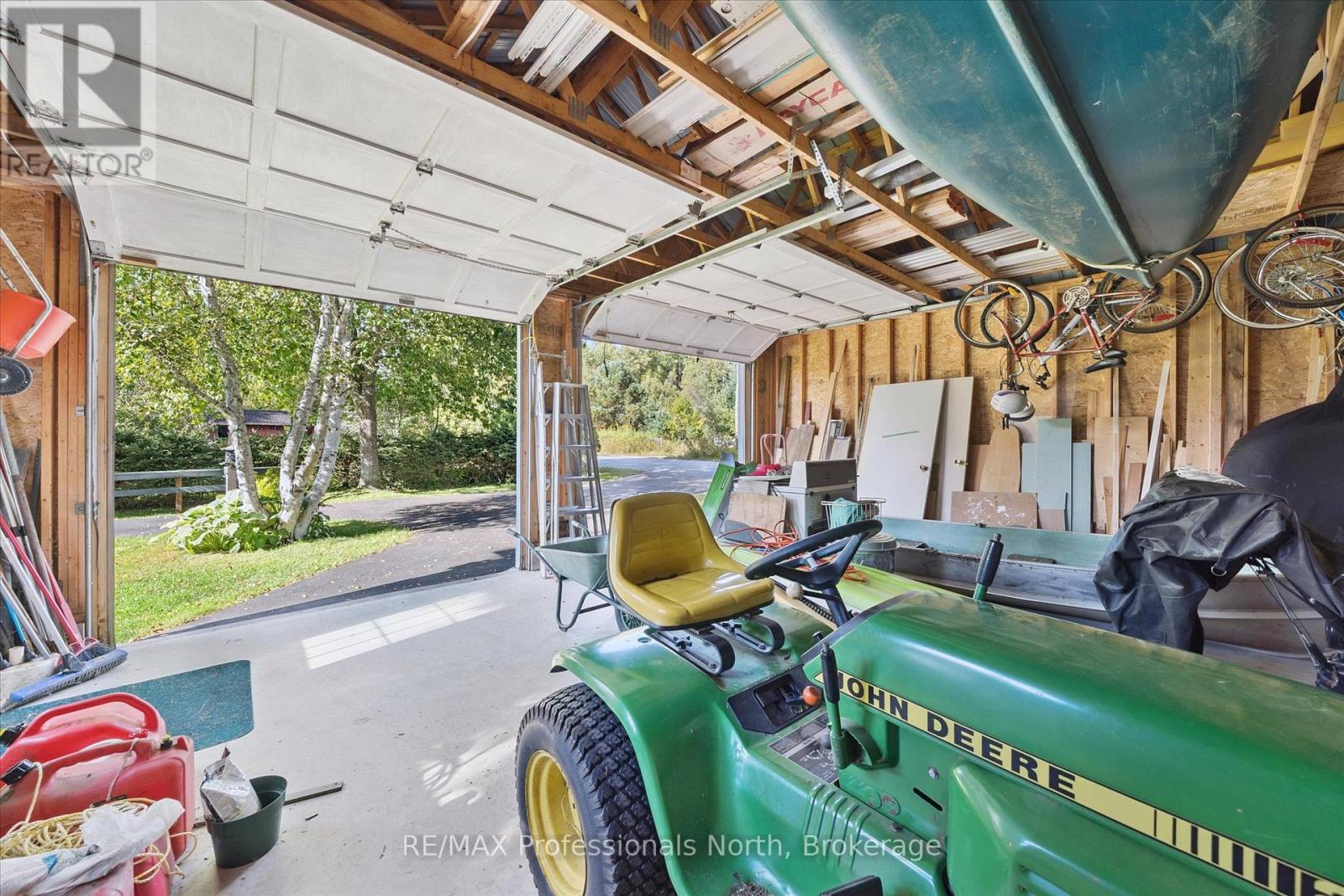166 LAKEVIEW AVENUE - 33