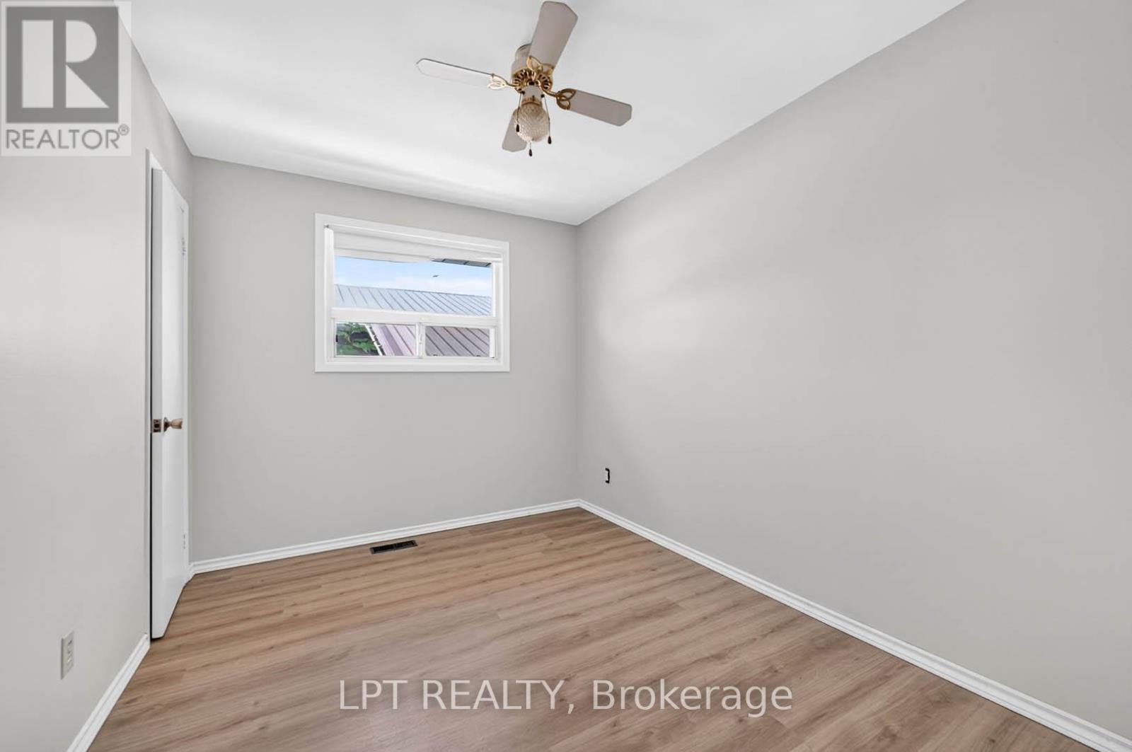 340 FAIRLAWN STREET - 22