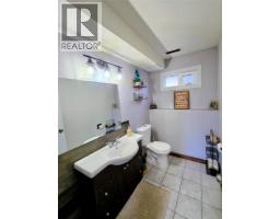 457 Mountain Ash Crescent, Sparwood, BC V0B2G1 Photo 13
