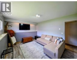 457 Mountain Ash Crescent, Sparwood, BC V0B2G1 Photo 17