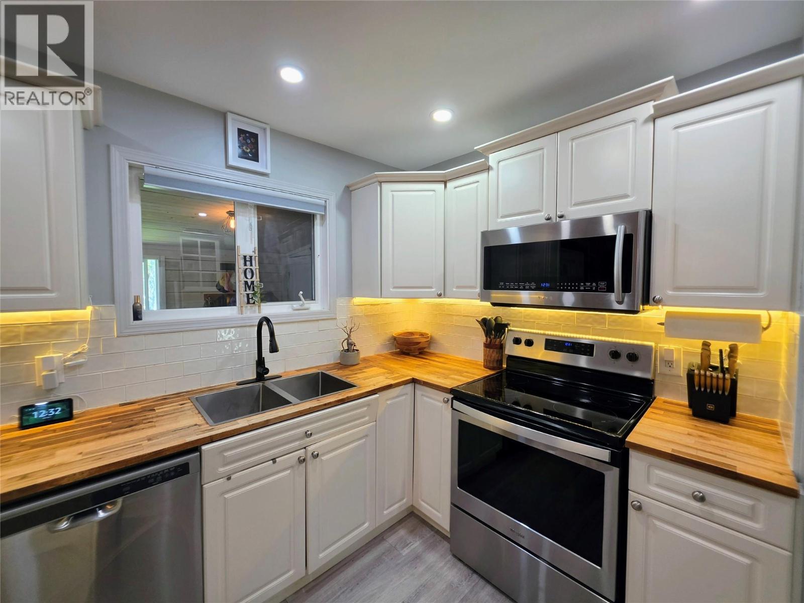457 Mountain Ash Crescent, Sparwood