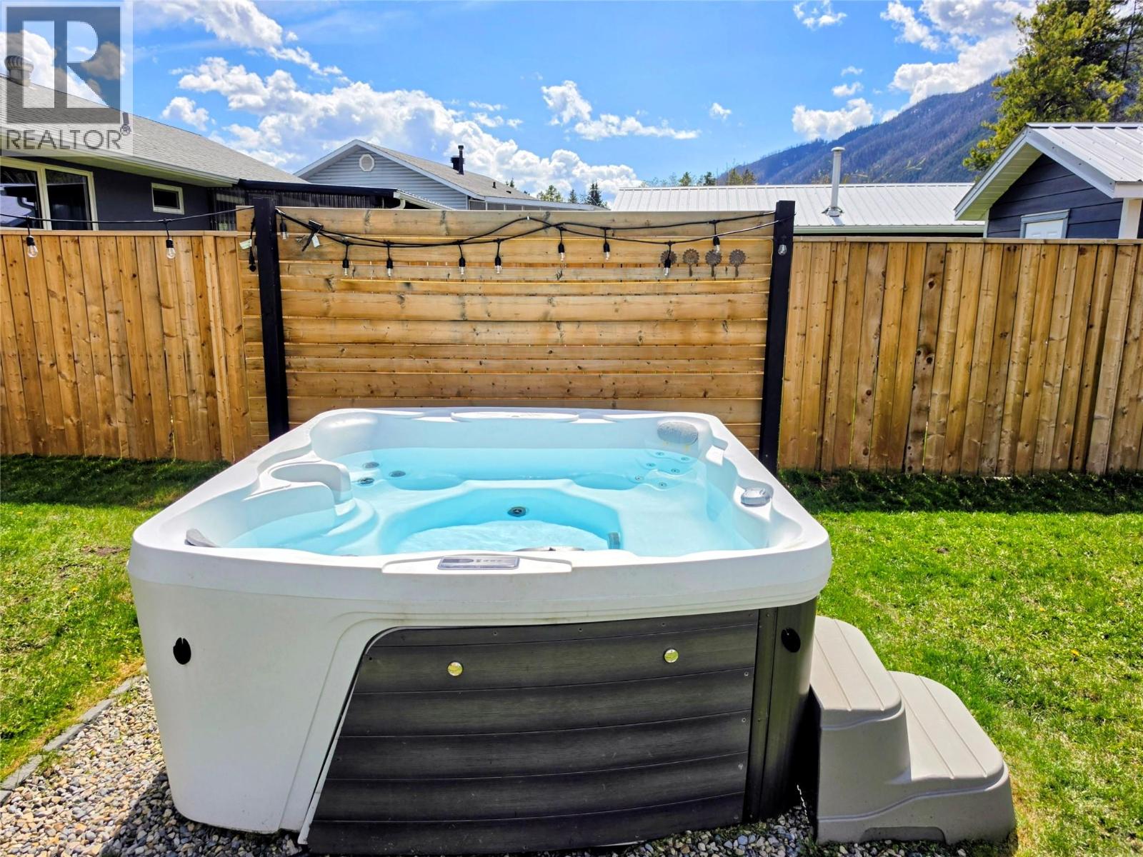 457 Mountain Ash Crescent, Sparwood