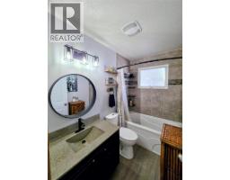 Primary Bedroom - 457 Mountain Ash Crescent, Sparwood, BC V0B2G1 Photo 8