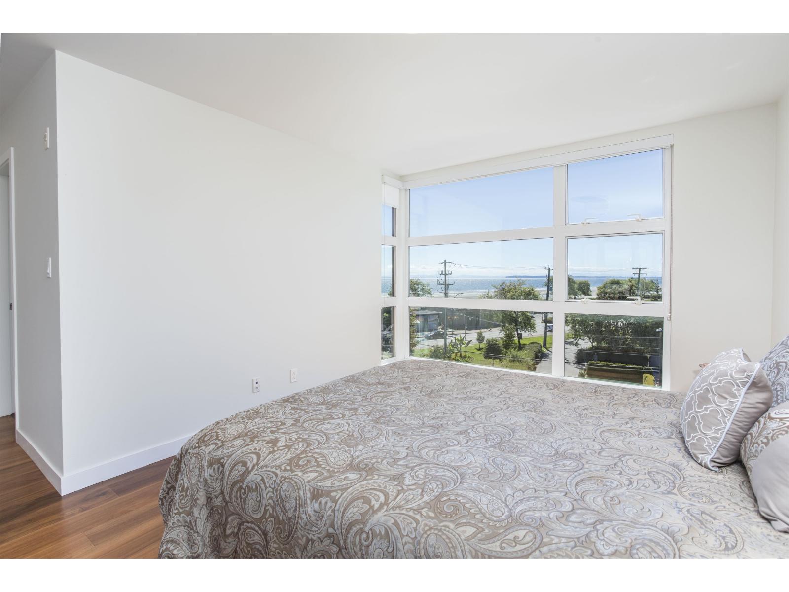 402 1160 OXFORD STREET, White Rock