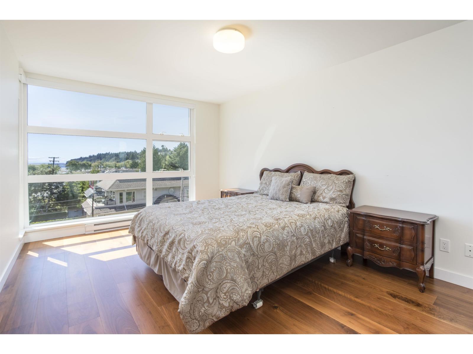 402 1160 OXFORD STREET, White Rock