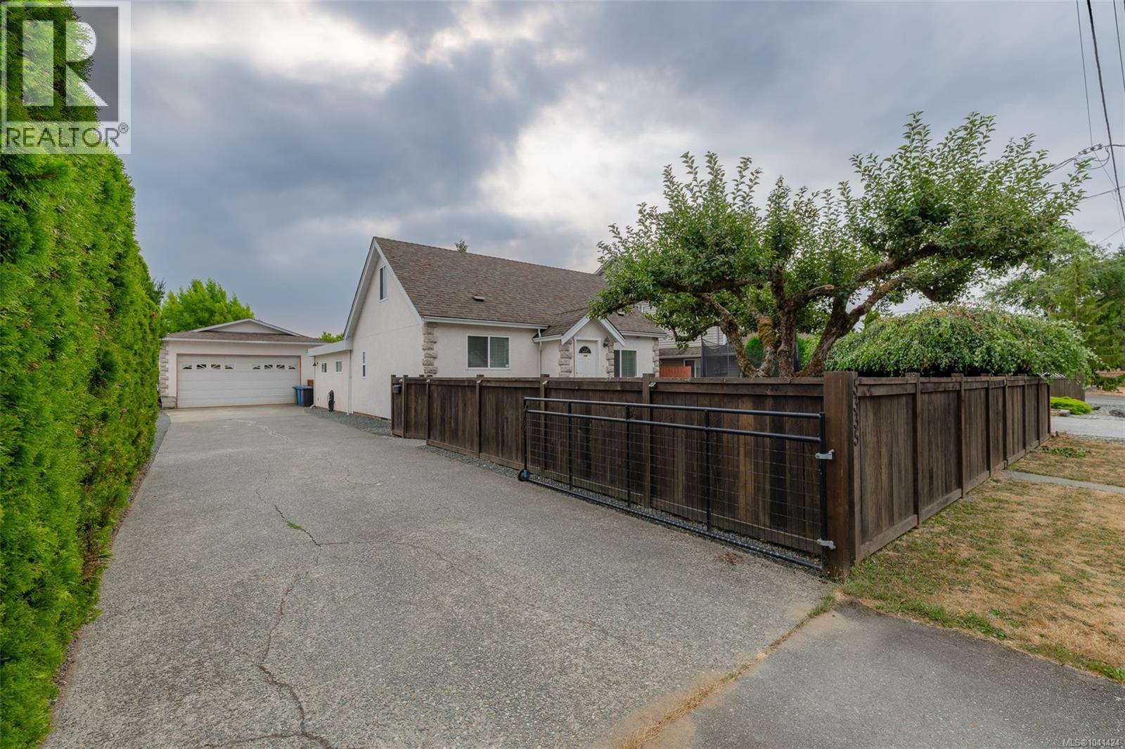 5335 Ian Ave, Port Alberni