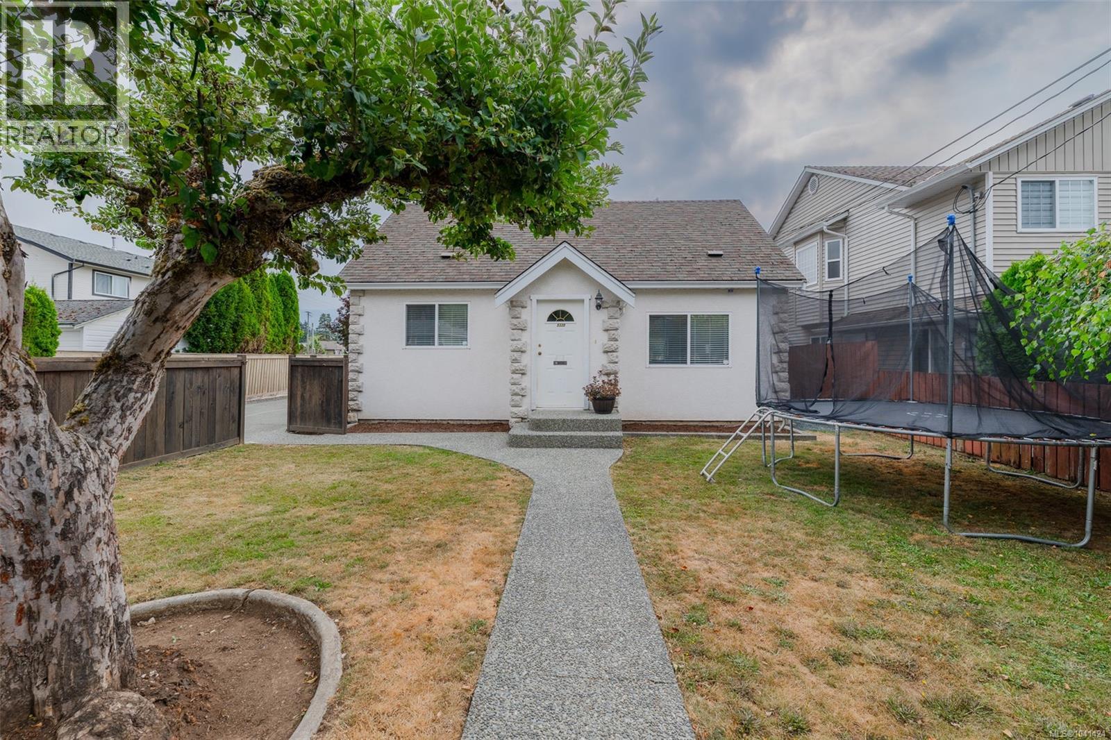 5335 Ian Ave, Port Alberni