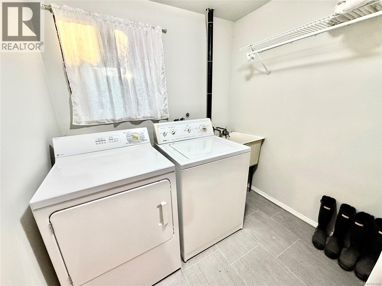 2776 Penelope Pl, Langford
