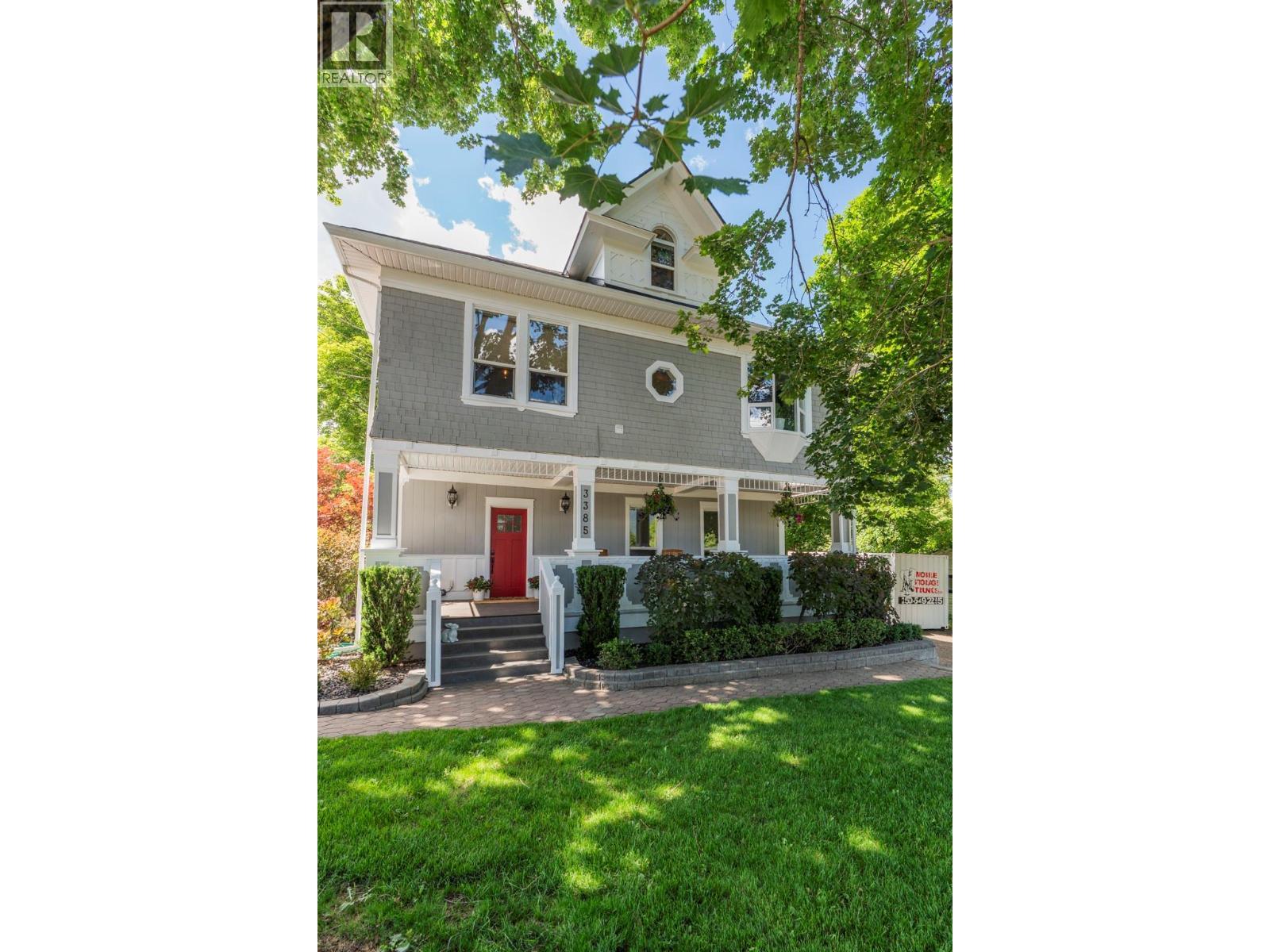 3385 Patterson Street, Armstrong