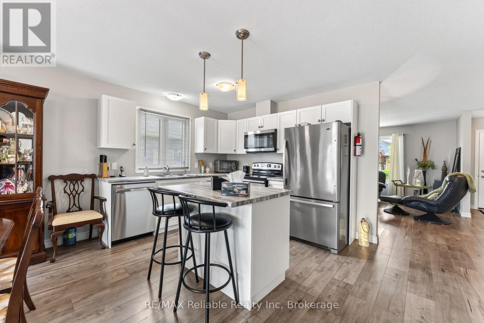 7 WINDWARD WAY S - 11
