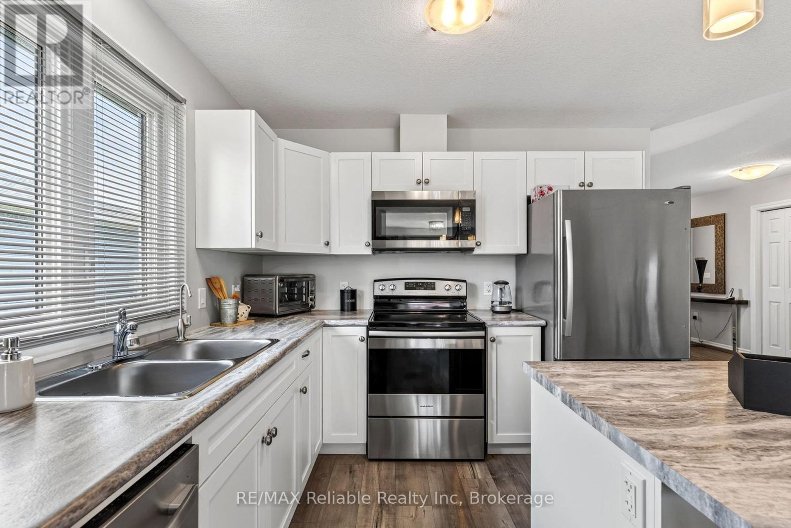 7 WINDWARD WAY S - 12
