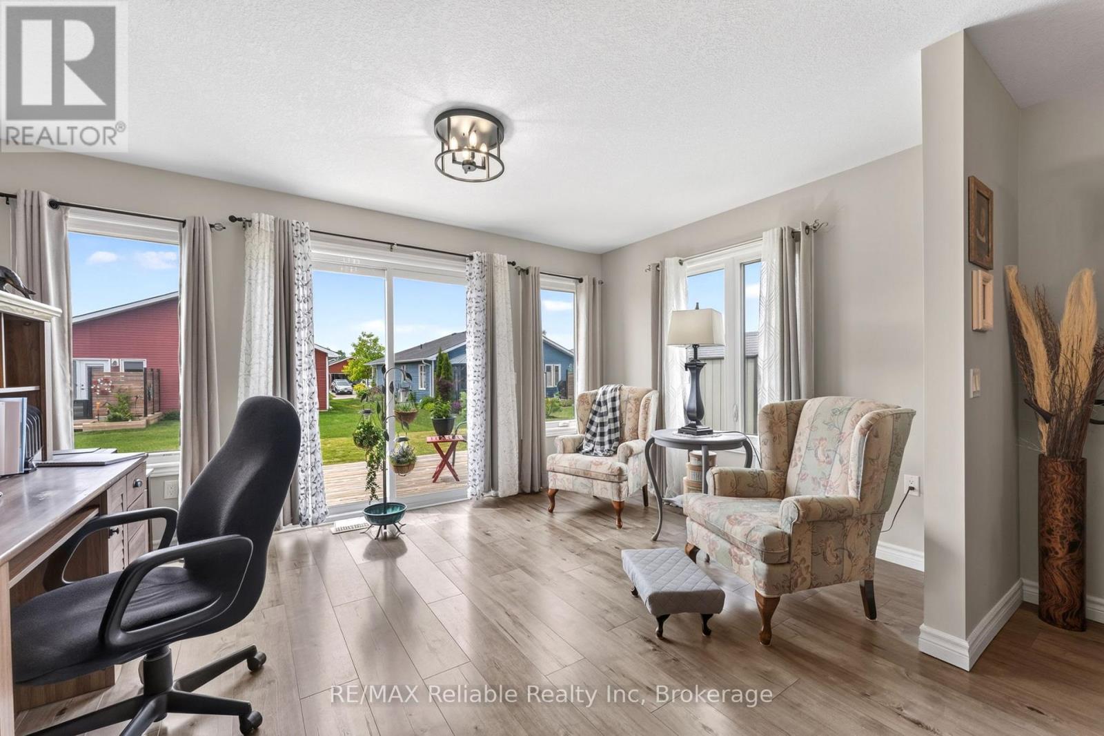 7 WINDWARD WAY S - 15