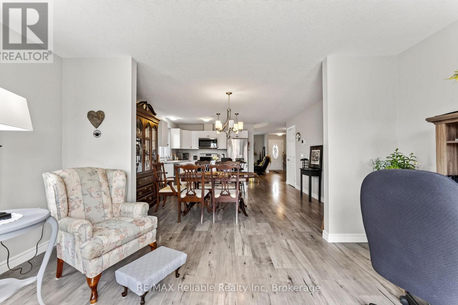 7 WINDWARD WAY S - 17