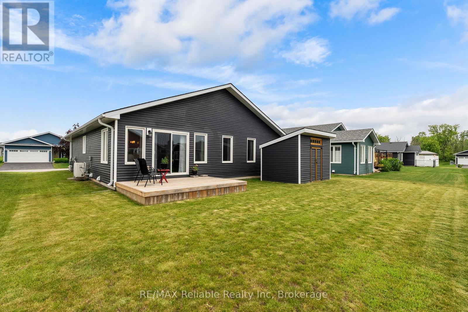 7 WINDWARD WAY S - 27