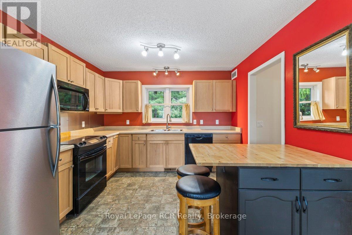 137 LAKE ROSALIND 1 ROAD - 9