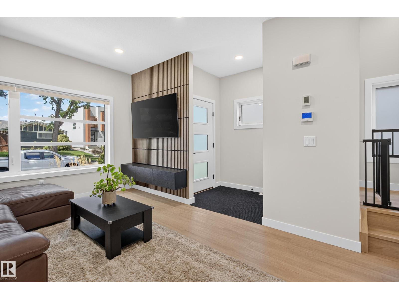 9333 148 ST NW - 3