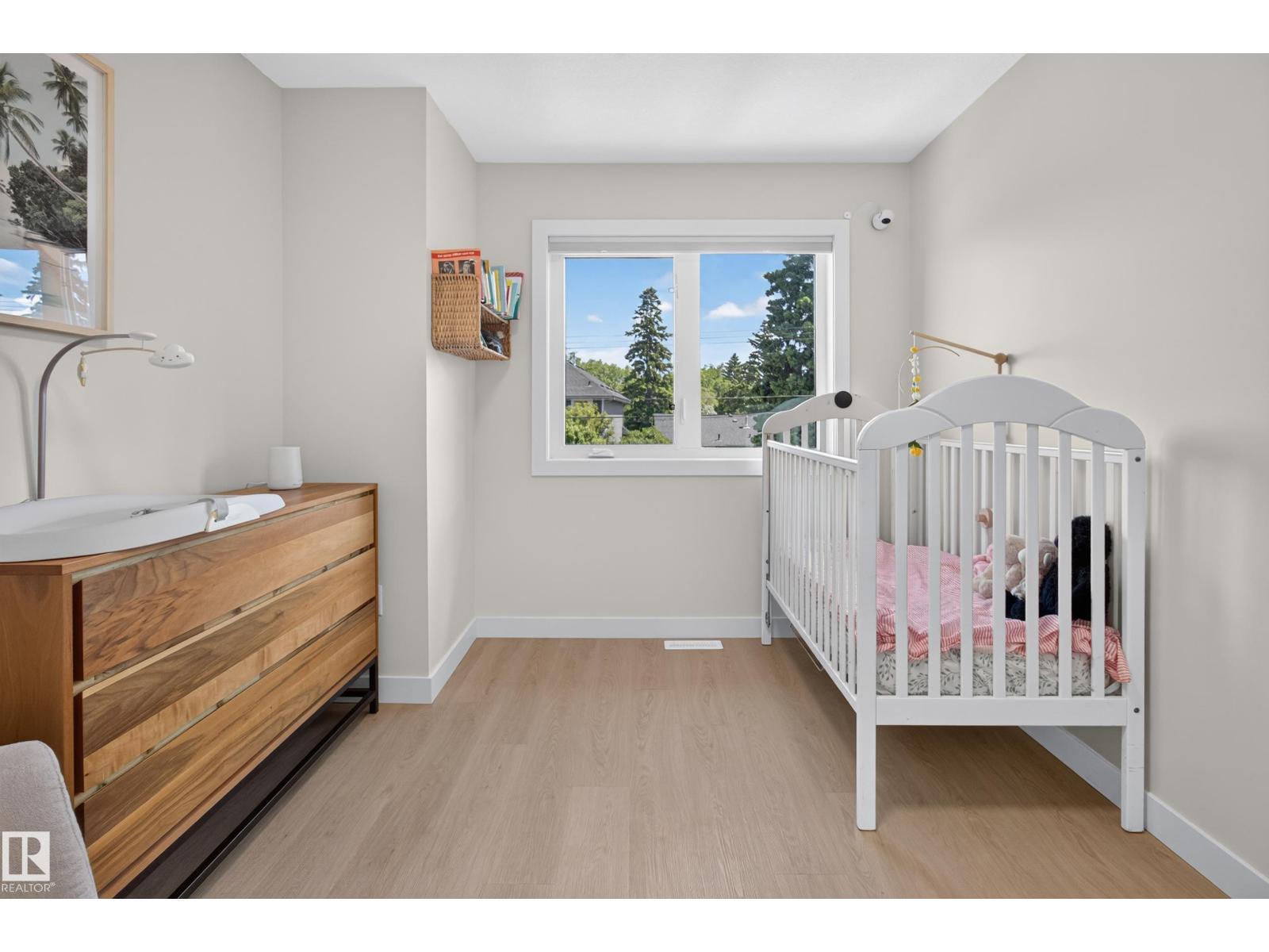 9333 148 ST NW - 32