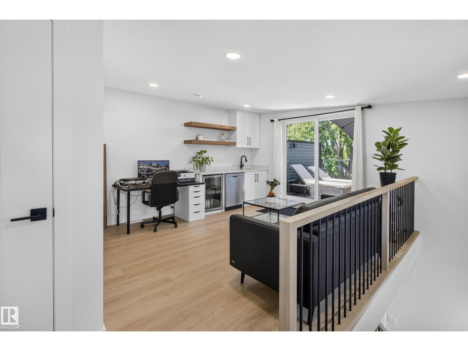 9333 148 ST NW - 35