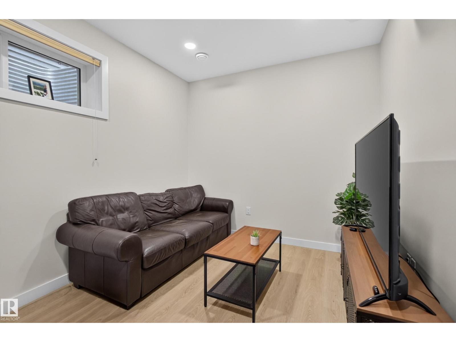 9333 148 ST NW - 41