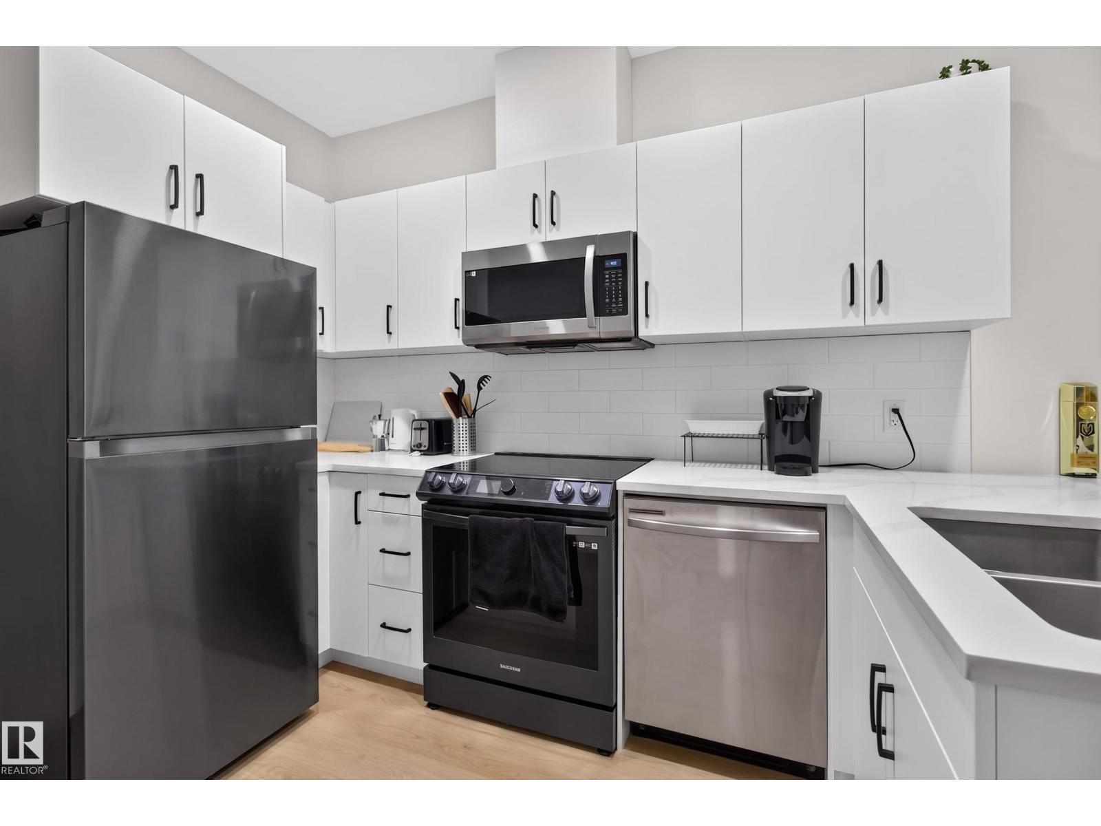 9333 148 ST NW - 42