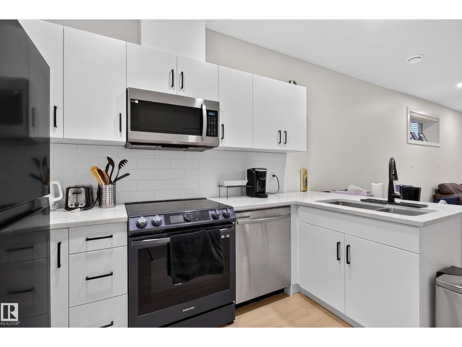 9333 148 ST NW - 43
