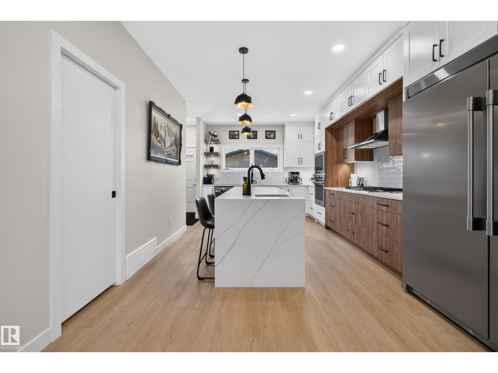 9333 148 ST NW - 8