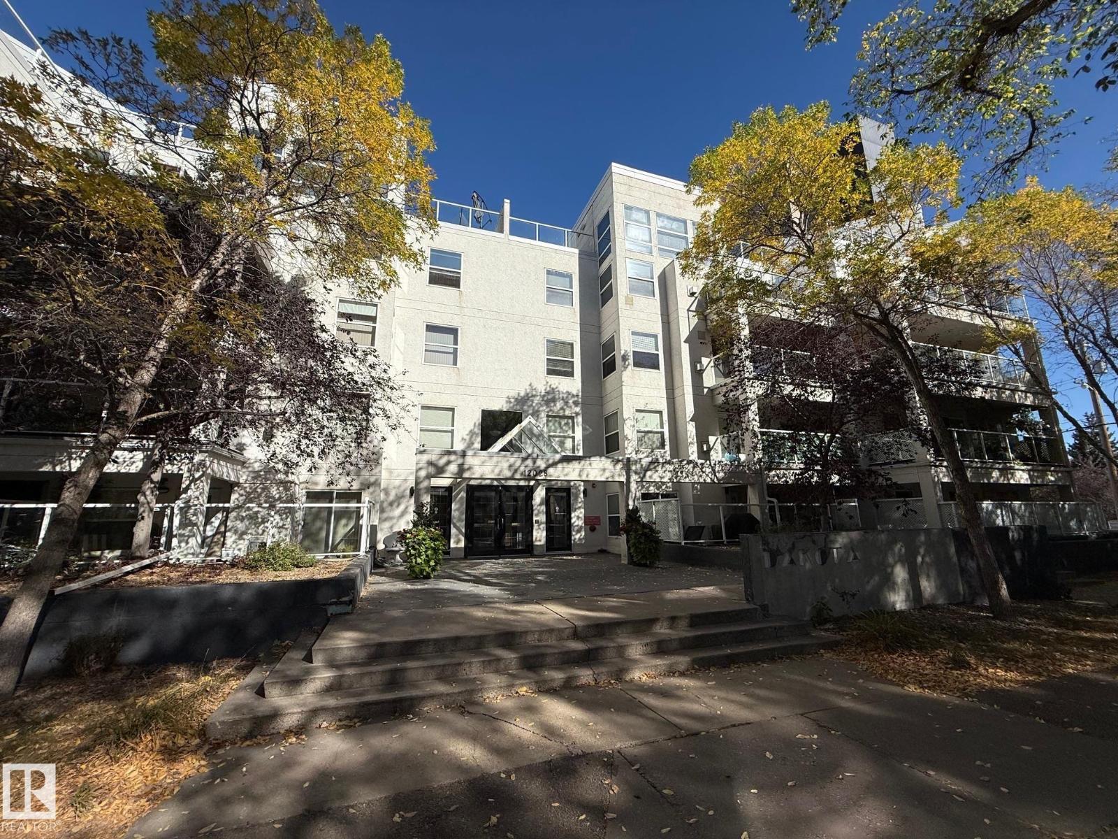 #404 12028 103 AV NW - 21