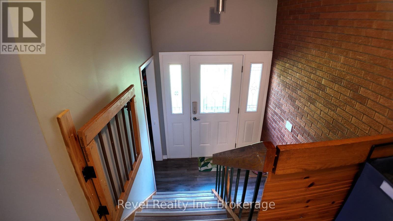210 LEVESQUE STREET - 15