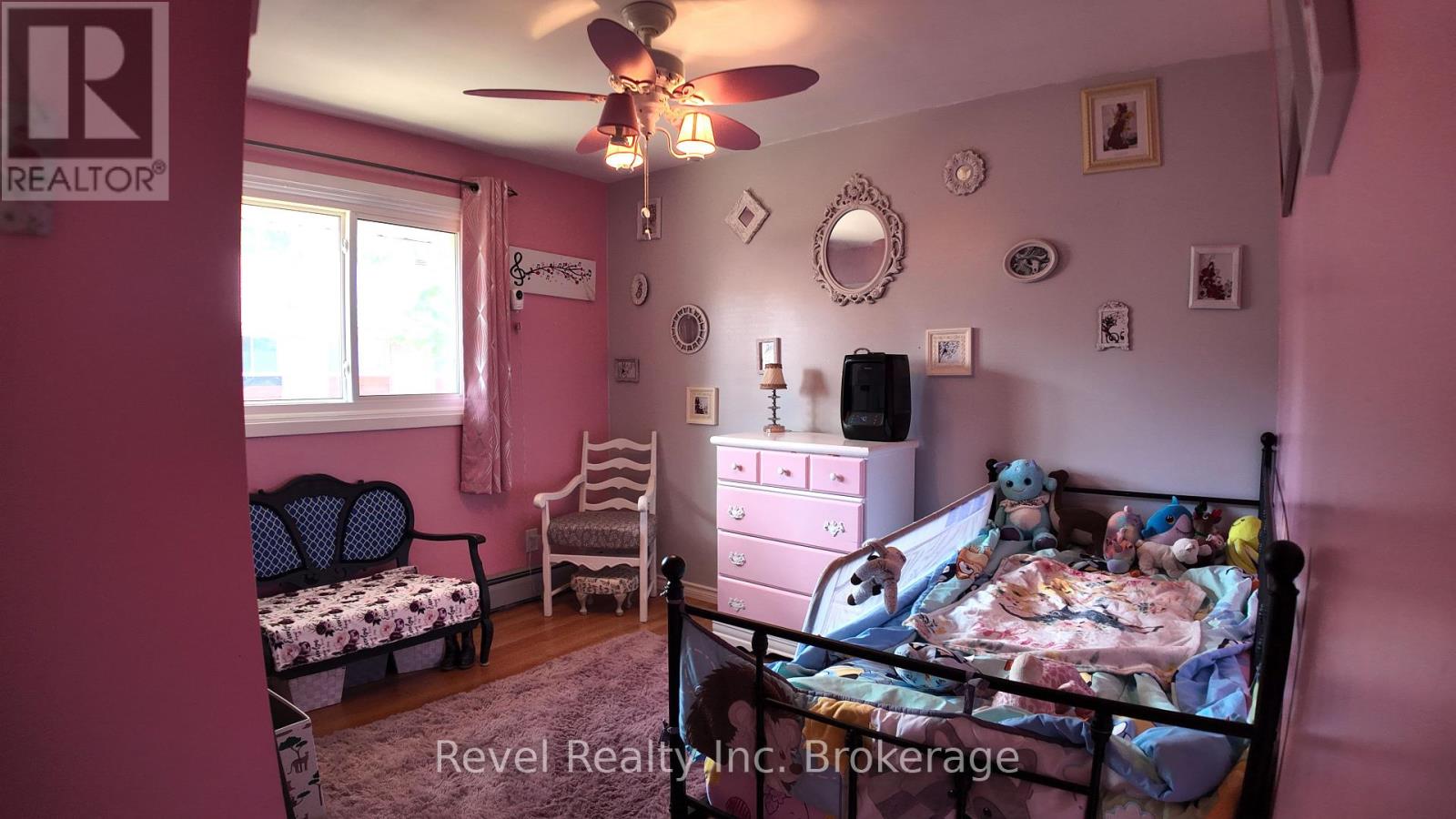 210 LEVESQUE STREET - 26