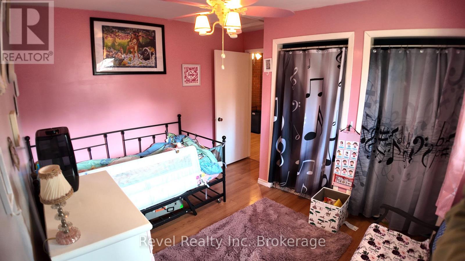 210 LEVESQUE STREET - 27