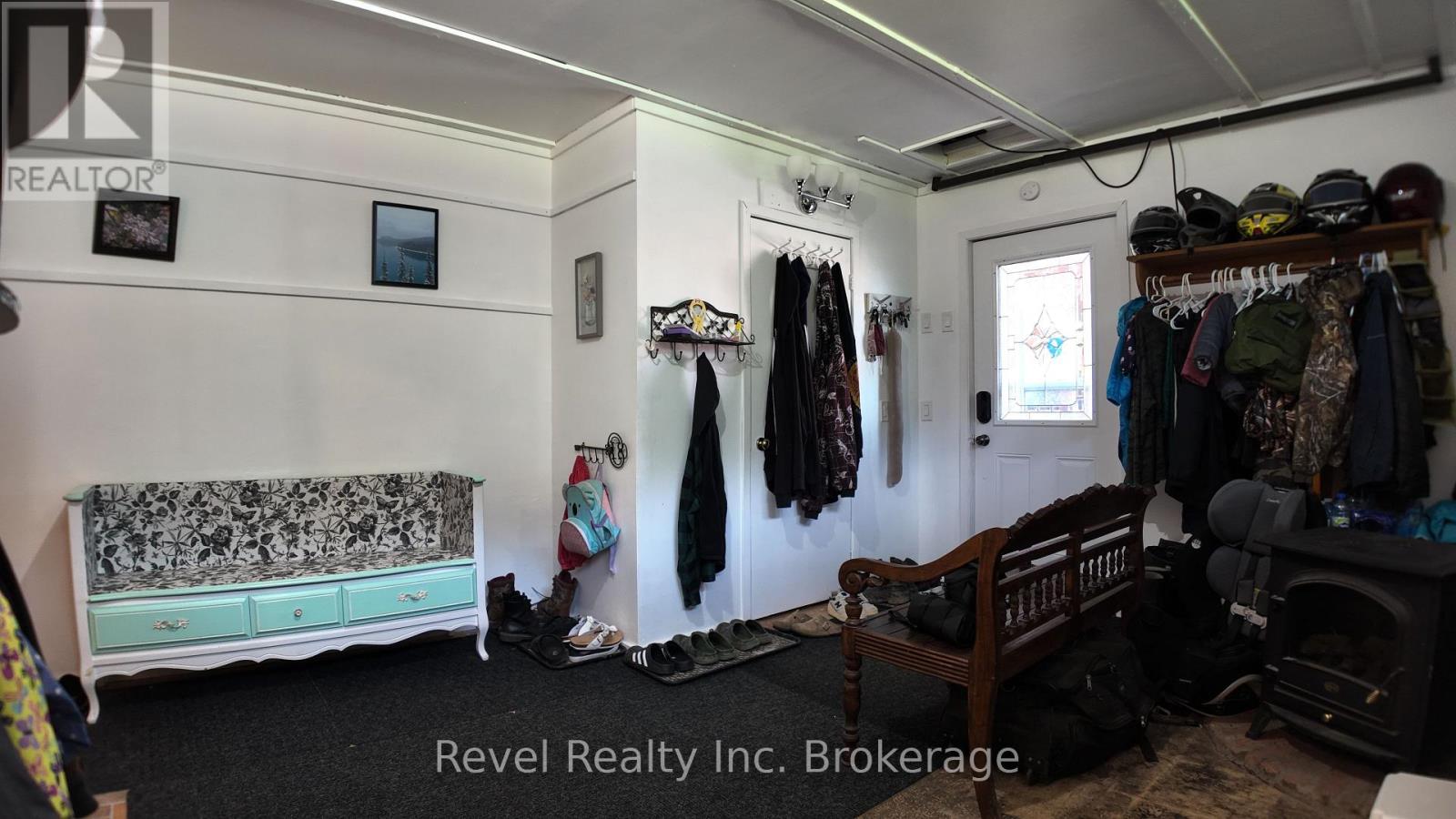 210 LEVESQUE STREET - 3